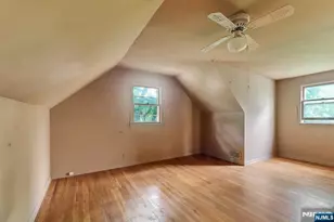 195 Bergen Ave, New Milford, NJ 07646 - Photo 19