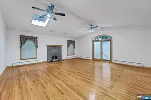 195 Bergen Ave, New Milford, NJ 07646 - Photo 9