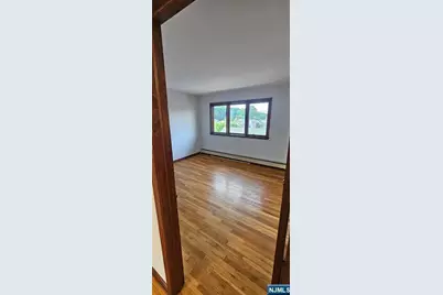 212 Falmouth Avenue 2 #2, Elmwood Park, NJ 07407 - Photo 7