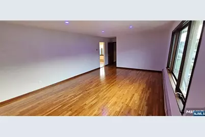 212 Falmouth Avenue 2 #2, Elmwood Park, NJ 07407 - Photo 5