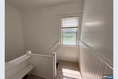 308 Davis Avenue Apt2 #APT2, Harrison, NJ 07029 - Photo 11