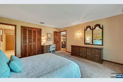 86 Willowbrook Court, Paramus, NJ 07652 - Photo 23