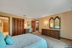 86 Willowbrook Ct, Paramus, NJ 07652 - Photo 23