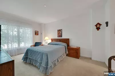 189 Forest Avenue 219 #219, Paramus, NJ 07652 - Photo 9