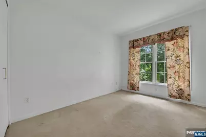 189 Forest Avenue 219 #219, Paramus, NJ 07652 - Photo 11