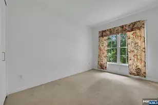 189 Forest Ave 219, Paramus, NJ 07652 - Photo 11