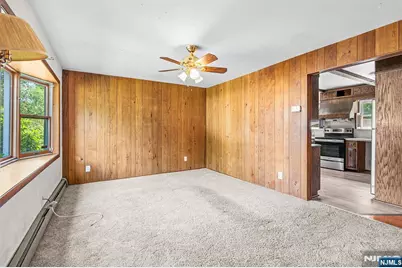 354 Terhune Avenue, Paramus, NJ 07652 - Photo 13