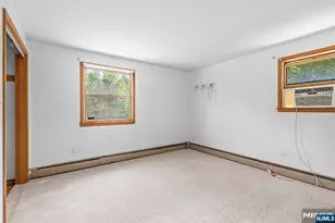 354 Terhune Ave, Paramus, NJ 07652 - Photo 17
