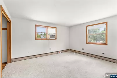 354 Terhune Avenue, Paramus, NJ 07652 - Photo 19