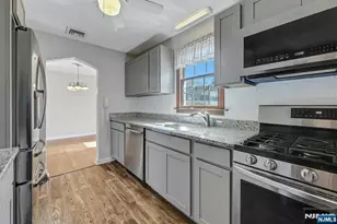 71 View St, Bergenfield, NJ 07621 - Photo 37