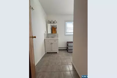 32 Harding Court 2 #2, Garfield, NJ 07026 - Photo 19