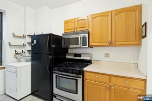 6601 Bdway E7, West New York, NJ 07093 - Photo 11