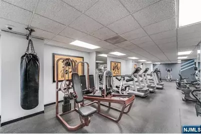 1033 Harmon Cove Tower, Secaucus, NJ 07094 - Photo 15