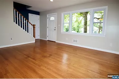 73 Oneida Avenue, Oakland, NJ 07436 - Photo 3