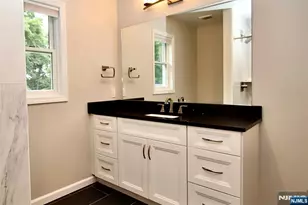 73 Oneida Ave, Oakland, NJ 07436 - Photo 27