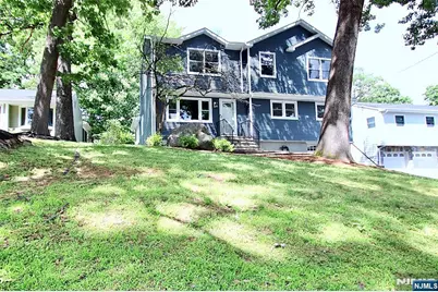 73 Oneida Avenue, Oakland, NJ 07436 - Photo 1