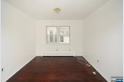 18 Colonial Drive, Bayonne, NJ 07002 - Photo 7