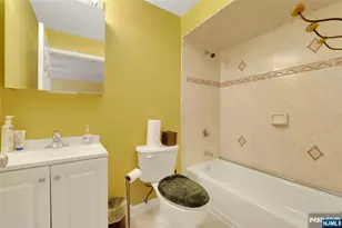411 Fairway Dr, Leonia, NJ 07605 - Photo 27