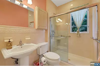 411 Fairway Drive, Leonia, NJ 07605 - Photo 13