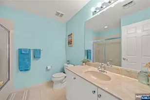 177 Winchester Ct 262, Clifton, NJ 07013 - Photo 15