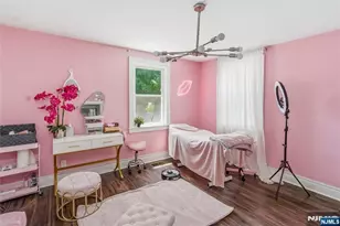 283 Hamilton Pl, Hackensack, NJ 07601 - Photo 9