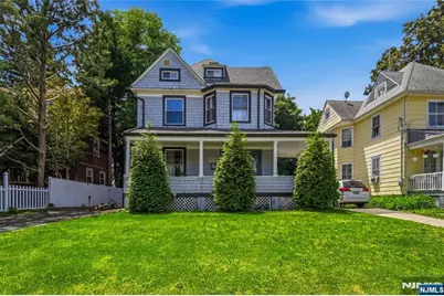 283 Hamilton Place, Hackensack, NJ 07601 - Photo 1