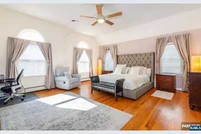 7 Wayne Court, Waldwick, NJ 07463 - Photo 19