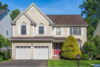 7 Wayne Court, Waldwick, NJ 07463 - Photo 1