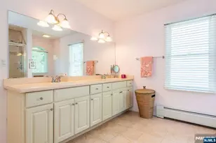 7 Wayne Ct, Waldwick, NJ 07463 - Photo 23