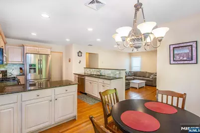 7 Wayne Court, Waldwick, NJ 07463 - Photo 9