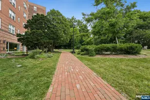 10 Crestmont Road 2N, Montclair, NJ 07042 - Photo 23