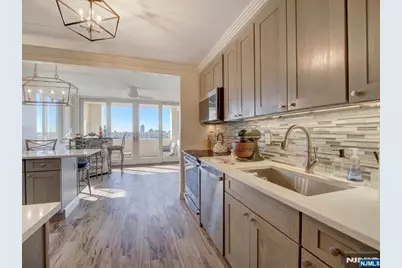 250 Gorge Road 8J #8J, Cliffside Park, NJ 07010 - Photo 7