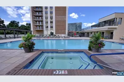 250 Gorge Road 8J #8J, Cliffside Park, NJ 07010 - Photo 23