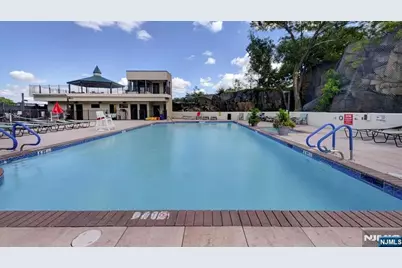 250 Gorge Road 8J #8J, Cliffside Park, NJ 07010 - Photo 25