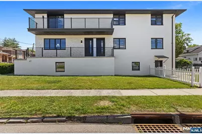 302 E Harriet Avenue 1-A #1-A, Palisades Park, NJ 07650 - Photo 1