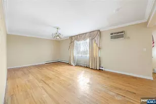 261 10th St, Palisades Park, NJ 07650 - Photo 21