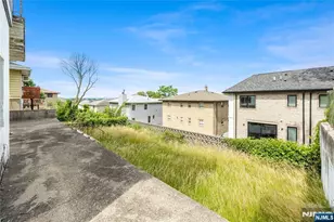 261 10th St, Palisades Park, NJ 07650 - Photo 7