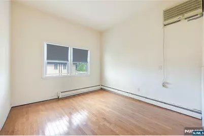 261 10th Street, Palisades Park, NJ 07650 - Photo 29