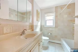 261 10th St, Palisades Park, NJ 07650 - Photo 19