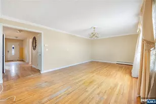 261 10th St, Palisades Park, NJ 07650 - Photo 9