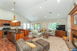101 Rolling Ridge Rd, West Milford, NJ 07480 - Photo 3