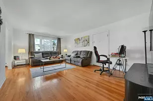 8 Cumbermeade Rd, Fort Lee, NJ 07024 - Photo 21