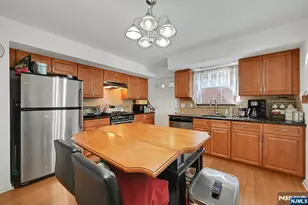 8 Cumbermeade Rd, Fort Lee, NJ 07024 - Photo 31