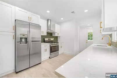 16 Clarke Street, Closter, NJ 07624 - Photo 7