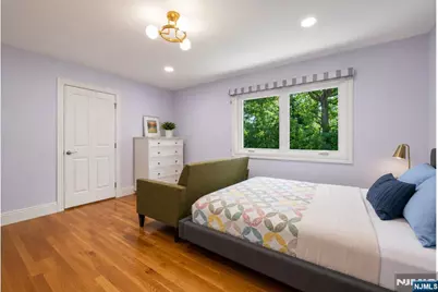 1152 Cumbermeade Road, Fort Lee, NJ 07024 - Photo 29
