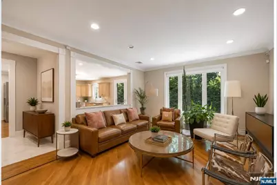 1152 Cumbermeade Road, Fort Lee, NJ 07024 - Photo 13