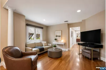1152 Cumbermeade Road, Fort Lee, NJ 07024 - Photo 25