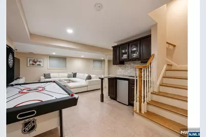 1152 Cumbermeade Road, Fort Lee, NJ 07024 - Photo 35