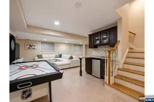 1152 Cumbermeade Rd, Fort Lee, NJ 07024 - Photo 35