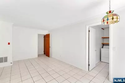 516 Knickerbocker Road, Cresskill, NJ 07626 - Photo 5